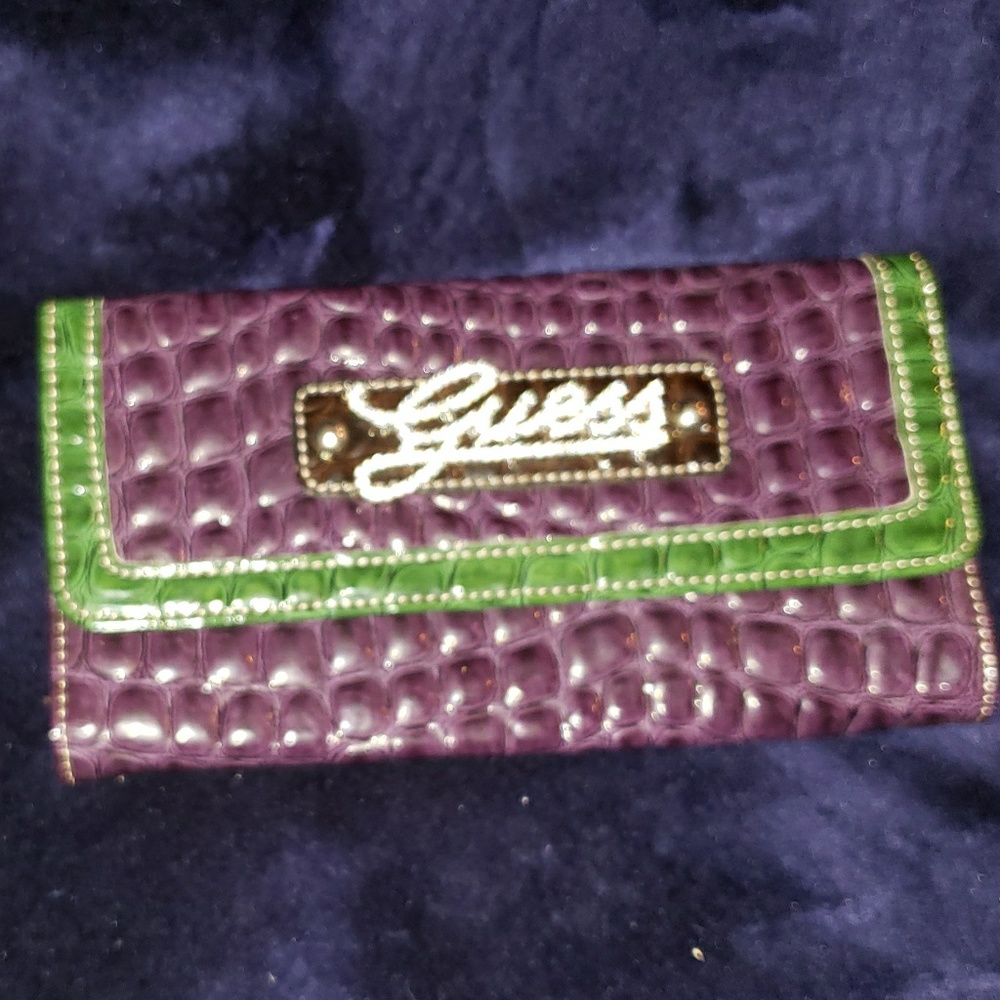 Guess wallet